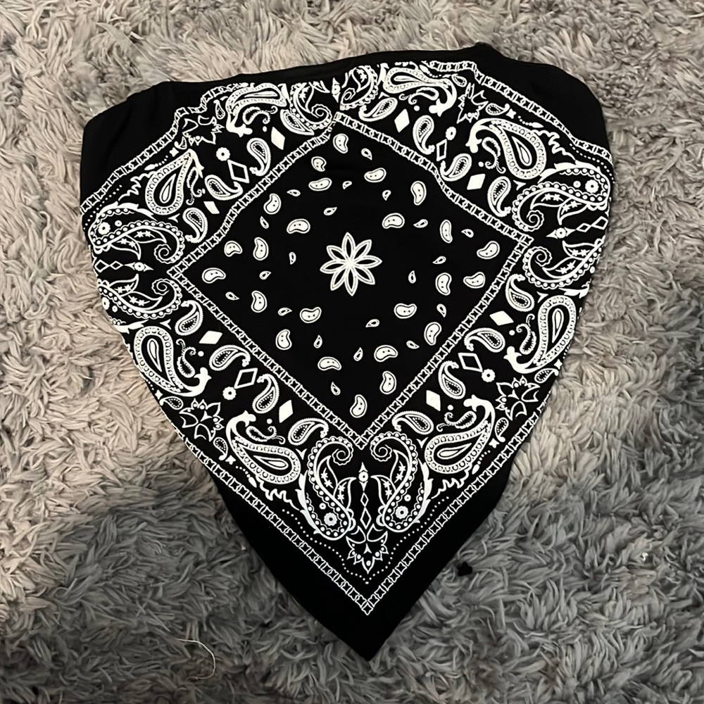 Boutique (Hip Chics) bandana top, new with tags, size medium